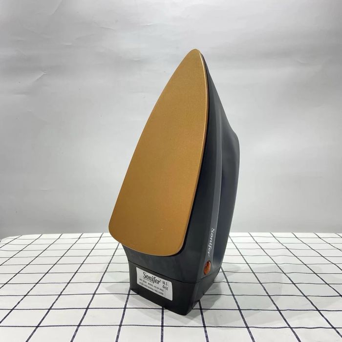 Доставка! Утюг Sonifer SF-9062