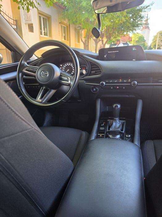 Proprietar vând Mazda 3 2.0 skyactiv-g