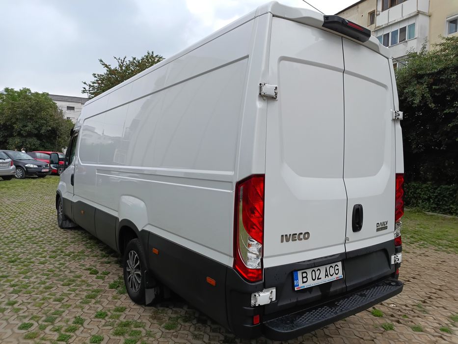 Vând/schimb Iveco daily,3.0,automat,2021,sirocou,pat,full,AC,perne aer