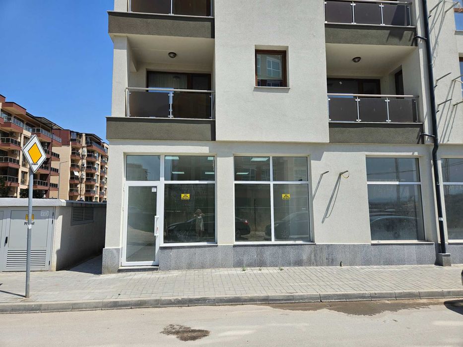 Дава се под наем Магазин в Пловдив, Южен - 90 кв.м за 612 € - Снимка #5