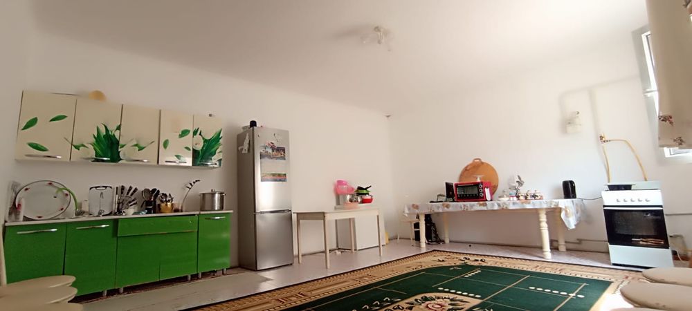 Үй сатылады 4 комнт. Мкр.көктемнен