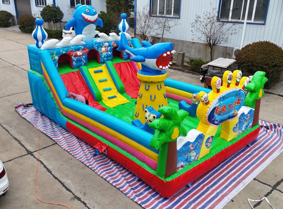 Atraksion karusellar batut poyez miks