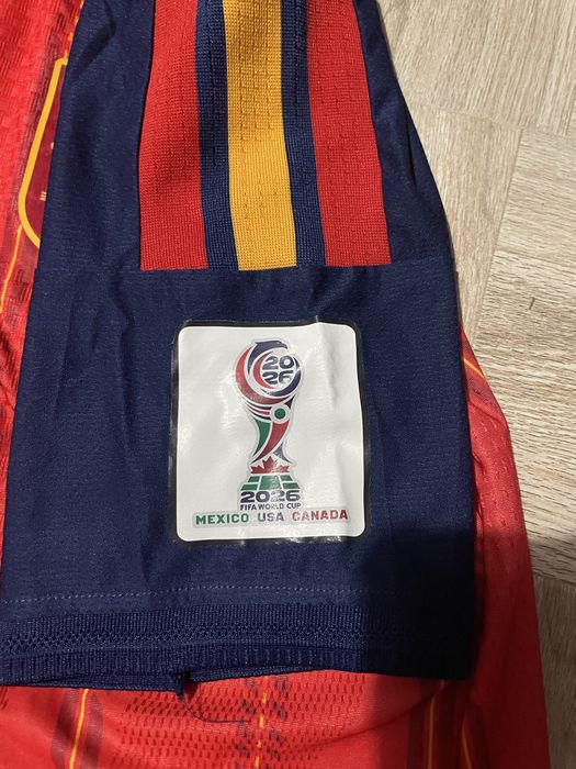 Tricou marimea M lamine yamal națională