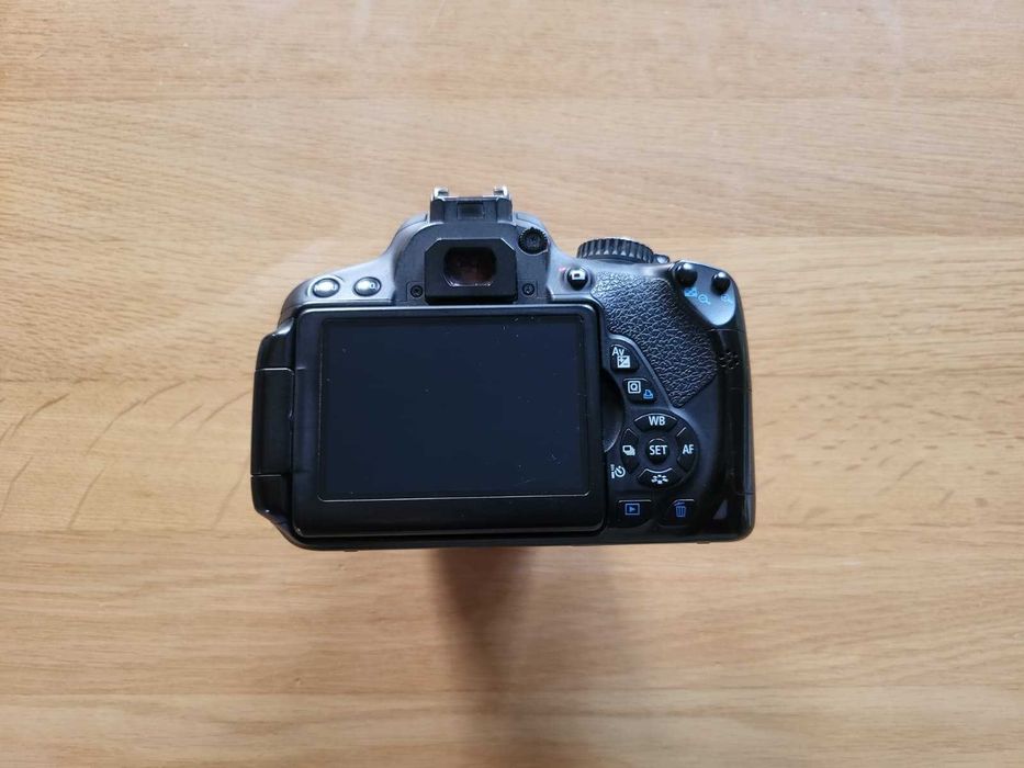 Aparat Foto Canon EOS650D