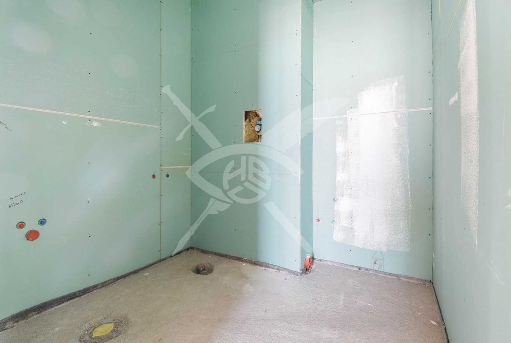 Многостаен апартамент в кв. Кръстова вада № 572-19001