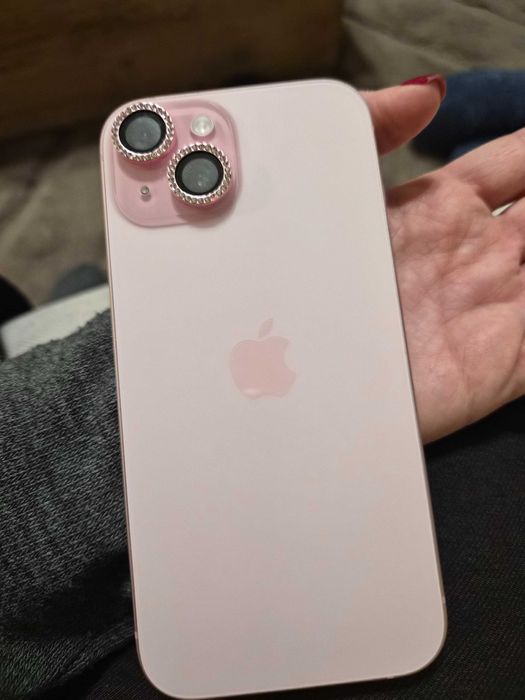 Iphone 15 pink + apple watch