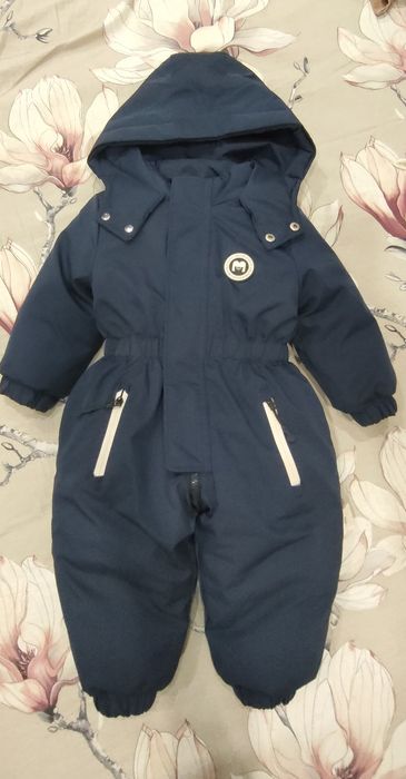 Продам детский зимний комбинезон