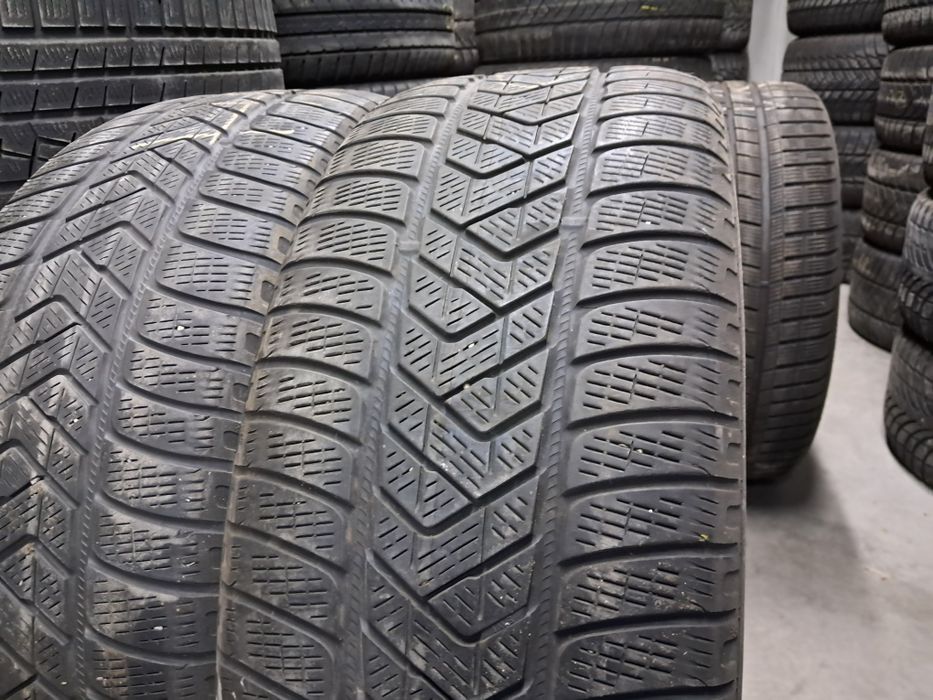 Anvelope second iarna 255 40 R22 Pirelli
