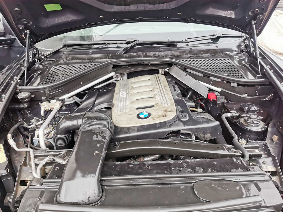 Dezmembrez bmw x5 e70 2008/grup x5/bara/aripa x5/capota x5/stop e70