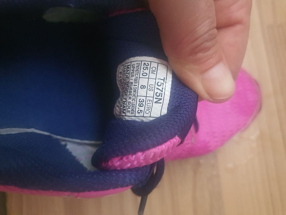 Дамски маратонки ASICS