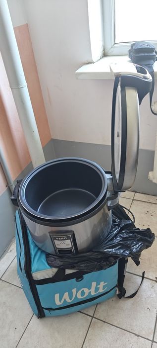 Рисоварка срочно продам
