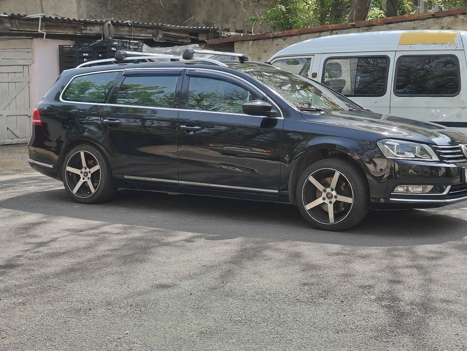 Продам холодильник indesit в отличном состоянии.