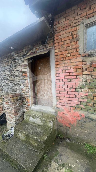 Продава се Къща в Девня - 60 кв.м за 650 €/кв.м - Снимка #1