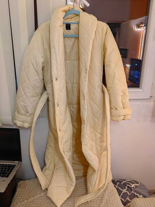 Продавам дамско шушляково дълго палто