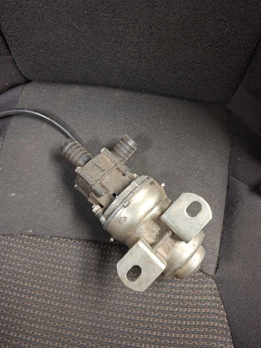 помпа 12 волта 12v