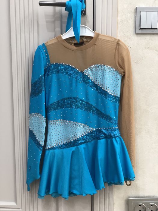 Платье для фигурного катания