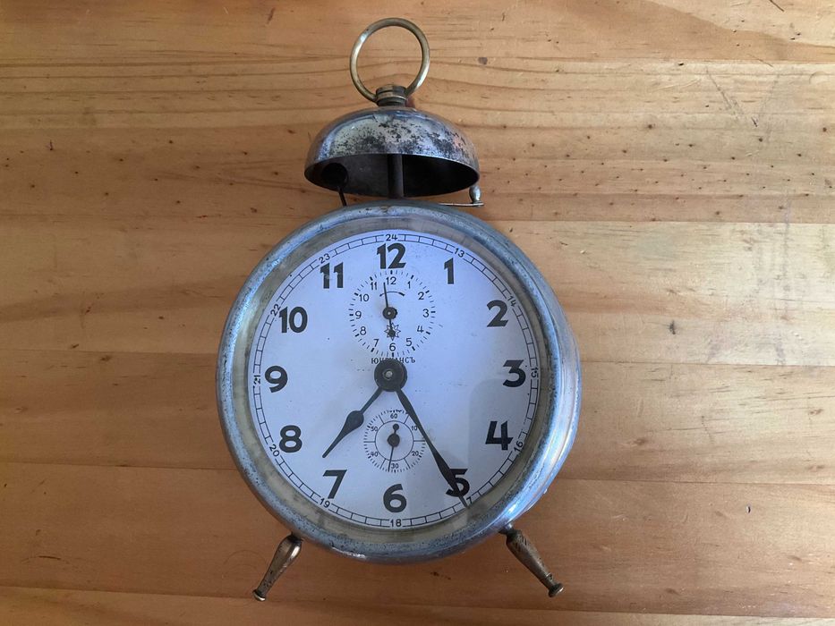 Будилници "Junghans"