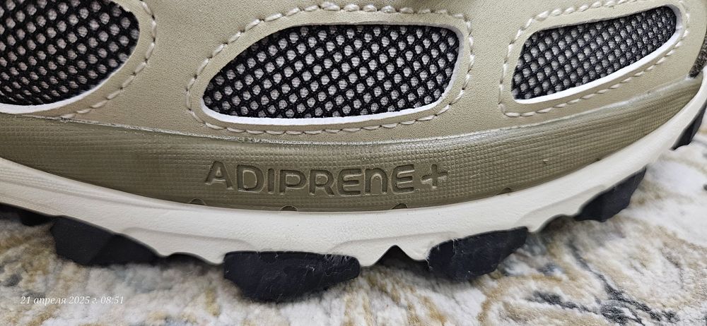 Привозные кроссовки  adidas