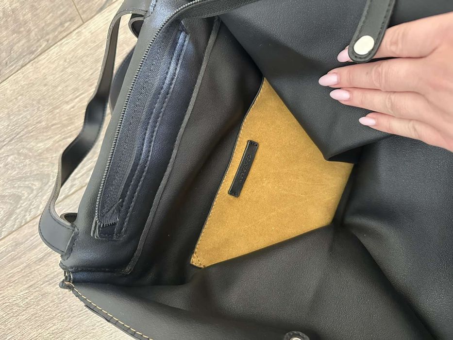 Дамска чанта Reserved