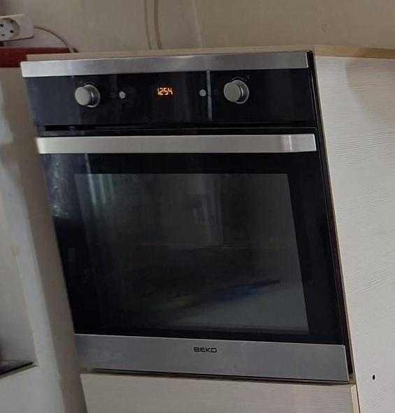 Cuptor incorporabil Beko