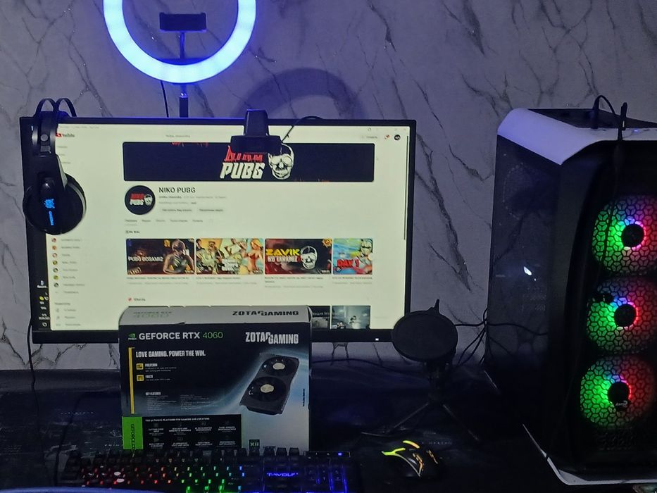 Stolga qoyiladigan komyuter