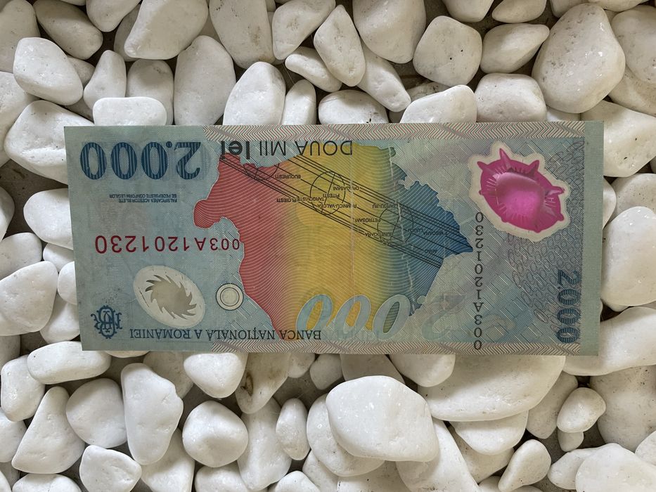 Bacnotǎ Eclipsa Totalǎ  2000 lei
