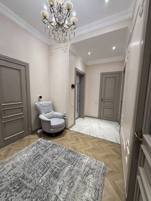 СРОЧНО! Премиум класса 2ком В Центре Рядом ЖК Мухташам ор-р Минор