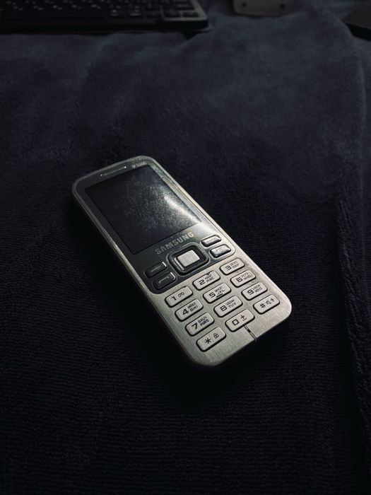 Samsung Guru Music 2