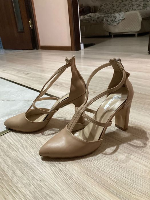 Туфли женские на каблуке Bambi