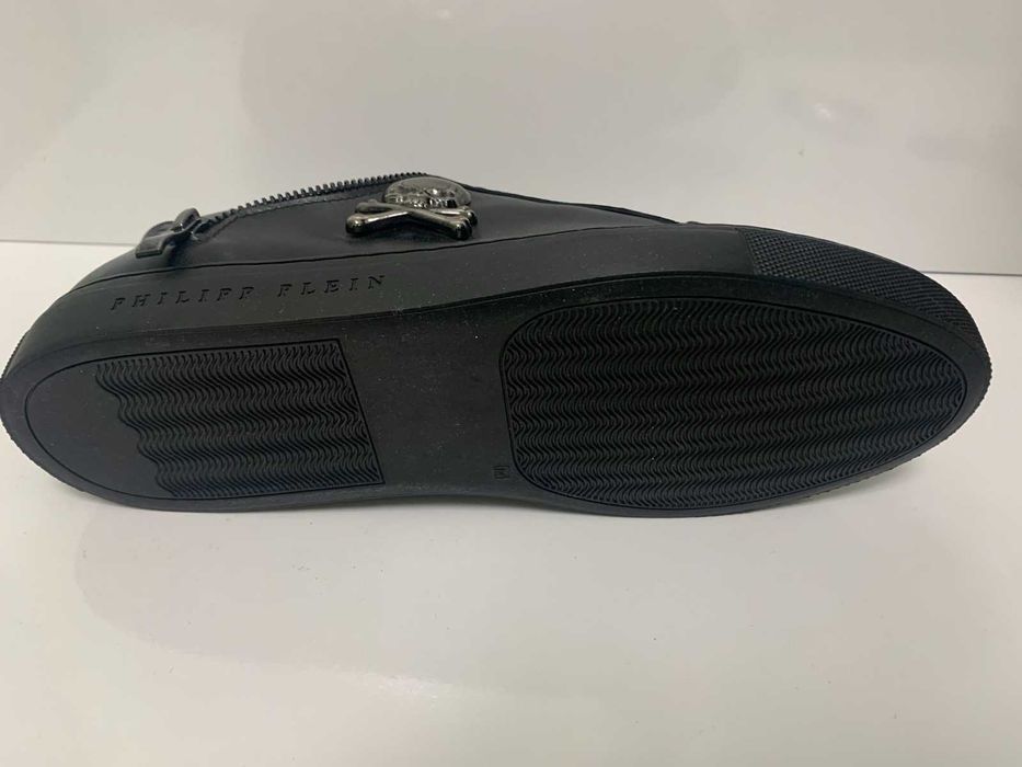 Продавам мъжки обувки  от естествена кожа Philipp Plein 43 номер