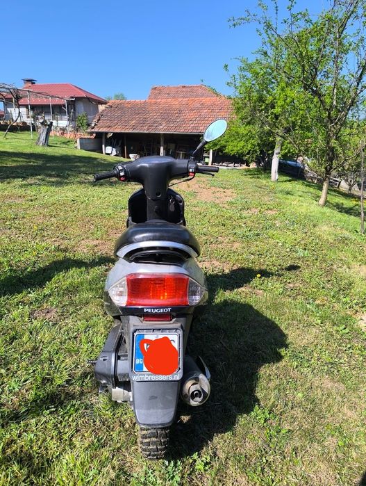 Скутер Peugeot V-clic