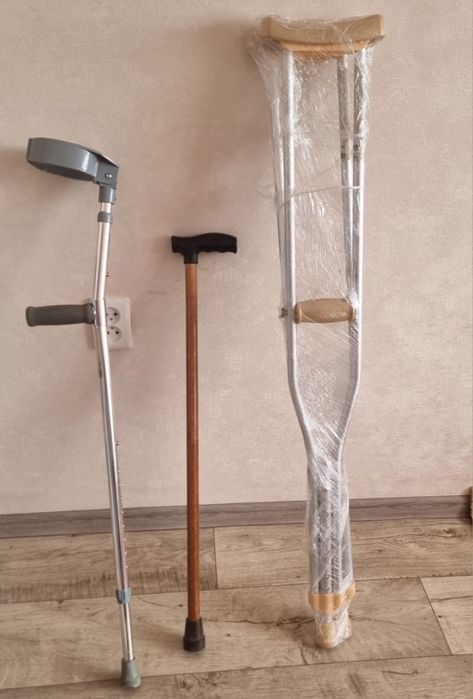 Костыли, трость, бадик