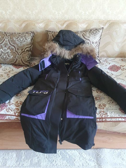 Зимний пуховик на девочку