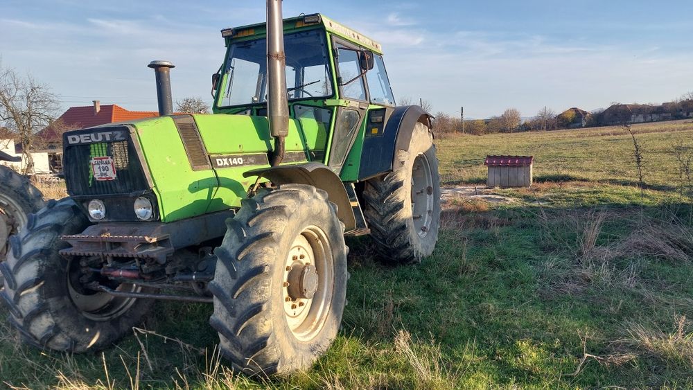 Vând sau schimb tractor Deutz-Fahr