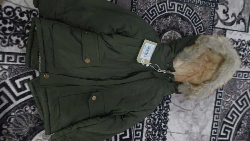 Детская куртка новая