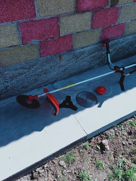 Триммер бензиновый