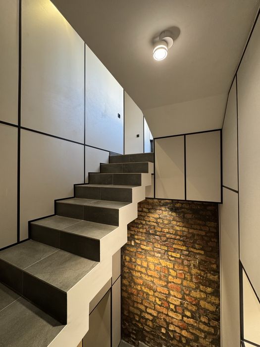 Продается офис рядом с ТЦ NEXT, вторая линия, 100 кв.м., 2 уровня