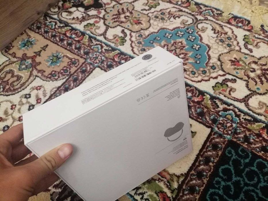 AirPods Max quloqchinlar