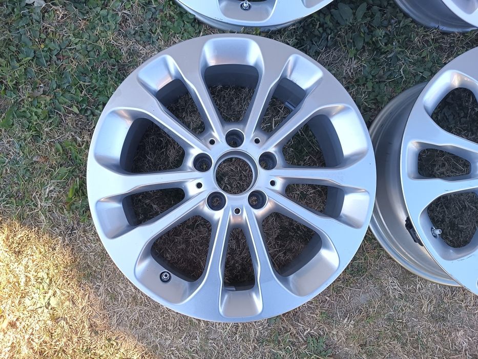 Мерцедес 17 цола, Mercedes GLA W156