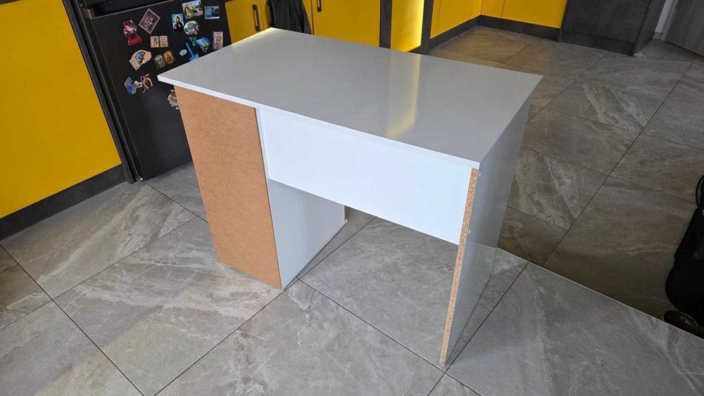 Ученическо бюро в отлично състояние