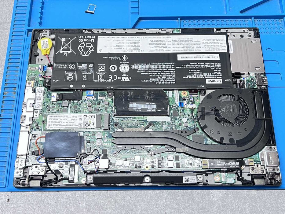 Lenovo ThinkPad T490 i7-8665U 32GB 510GB MX250 2GB/->Отлично състояние