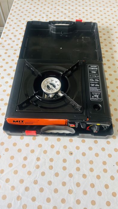 Продаю бочку ёмкост 1 тонник и столба деревянная