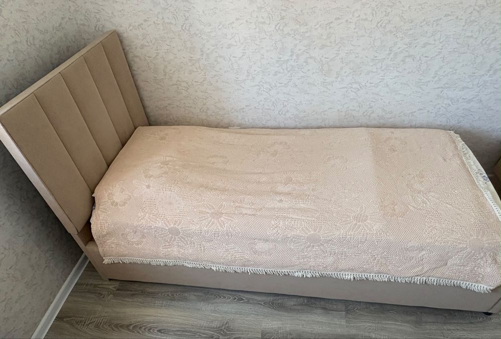 Кровать односпальная