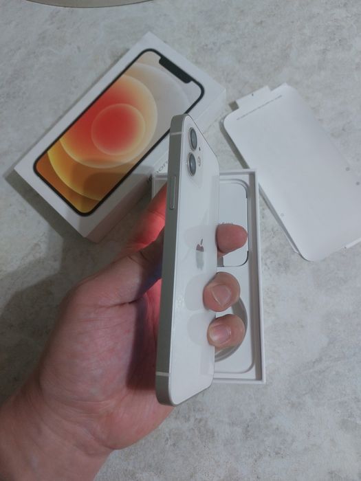 IPhone 12 128Гб в идеале
