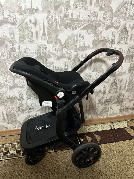 Продам коляску 3 в 1