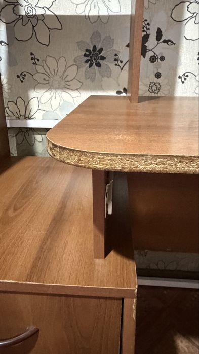 Компьтерный стол