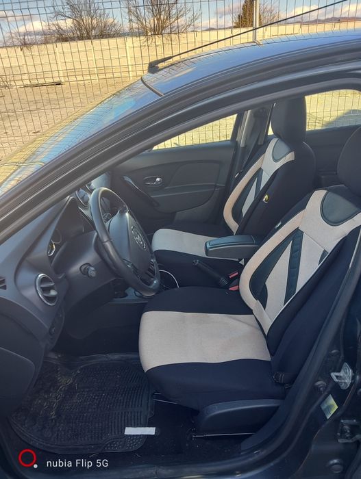 Dacia Sandero 2015