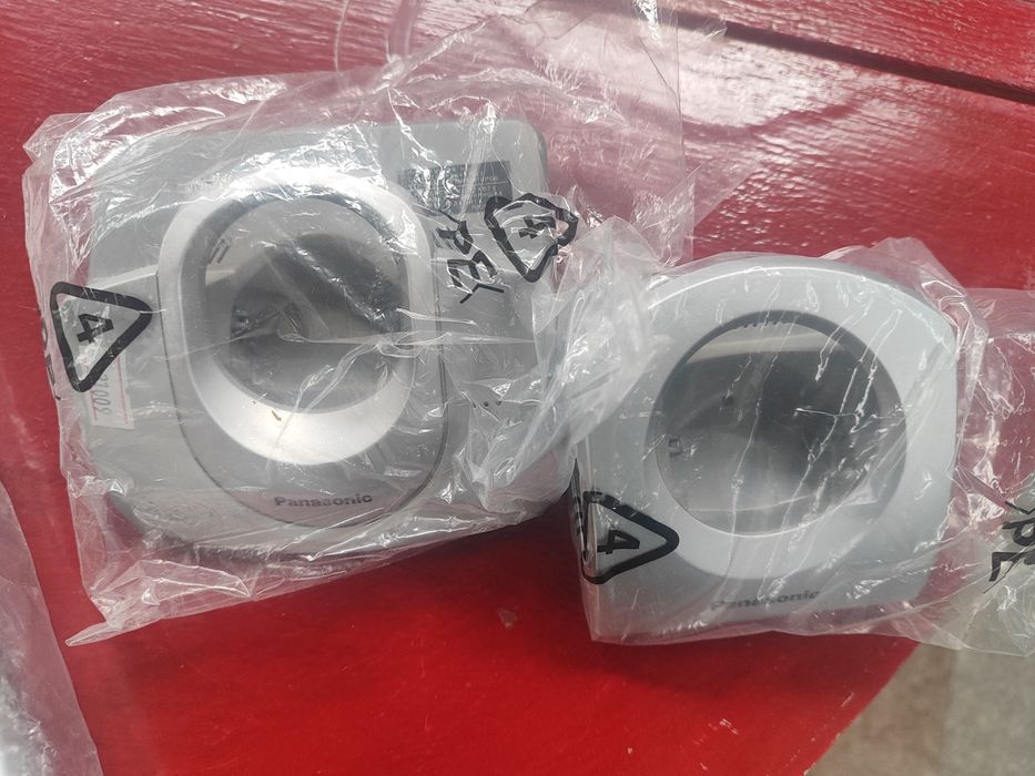 Домашнии телефон Panasonic