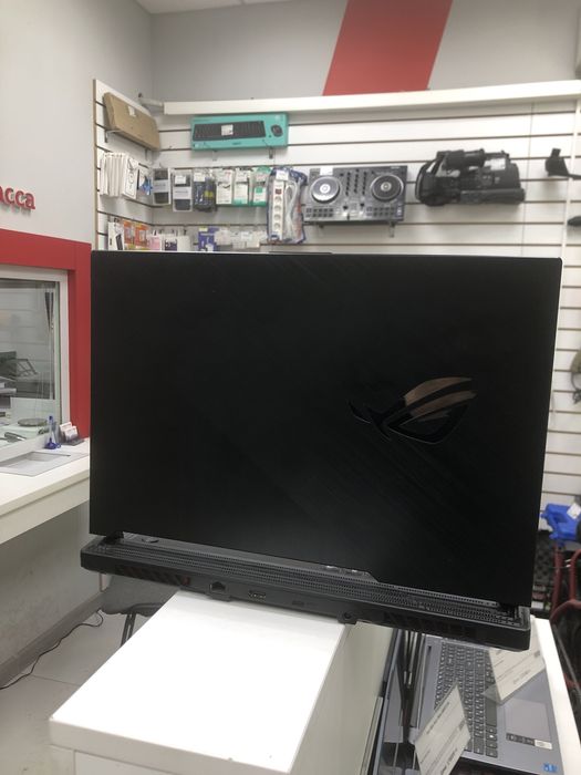 ASUS rog strix G512LI (p25)