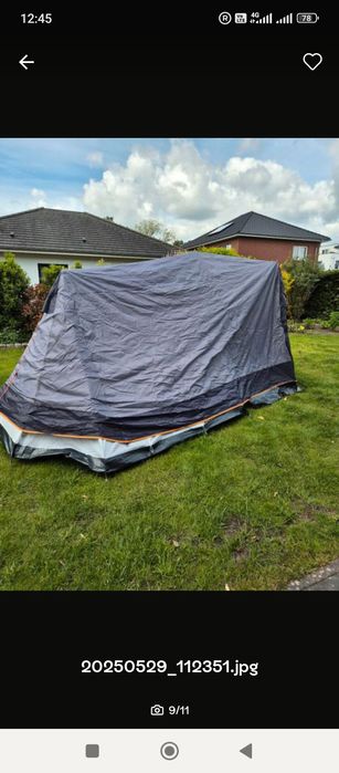 Голяма палатка за 4 човека.